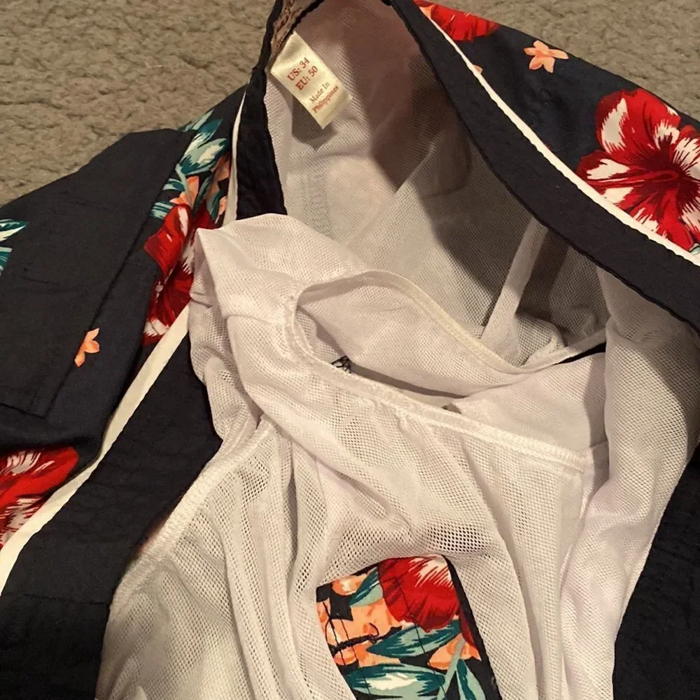 Penguin Hawaiian Men’s Swim Trunks Size 34